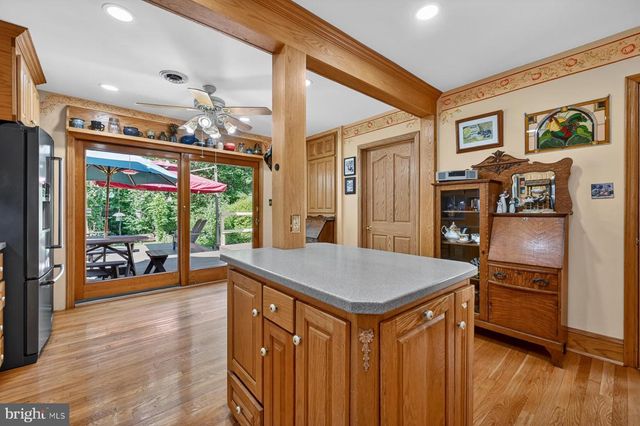 1304 BRYAN POINT RD, Accokeek, MD 20607