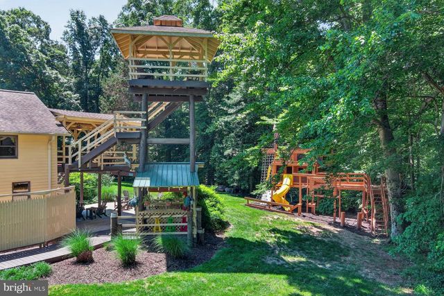 1304 BRYAN POINT RD, Accokeek, MD 20607
