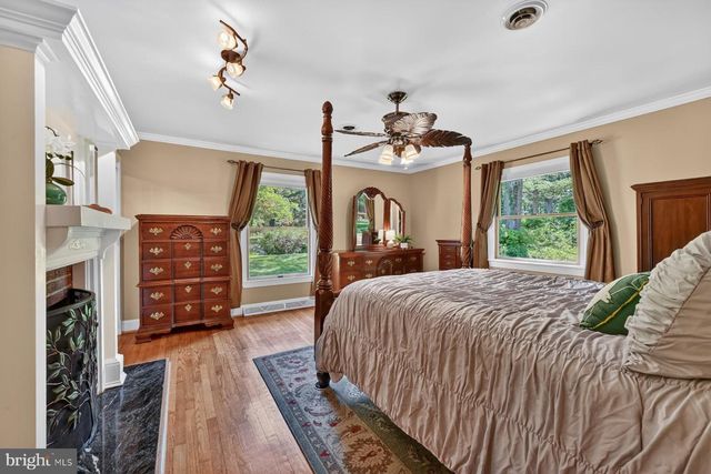 1304 BRYAN POINT RD, Accokeek, MD 20607