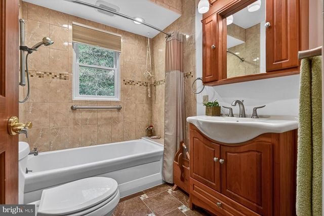 1304 BRYAN POINT RD, Accokeek, MD 20607