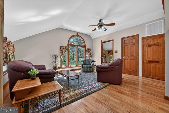 1304 BRYAN POINT RD, Accokeek, MD 20607