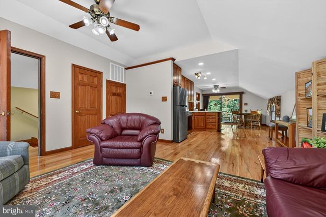 1304 BRYAN POINT RD, Accokeek, MD 20607