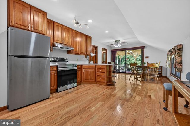 1304 BRYAN POINT RD, Accokeek, MD 20607