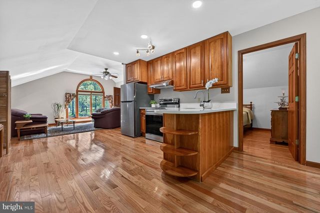 1304 BRYAN POINT RD, Accokeek, MD 20607