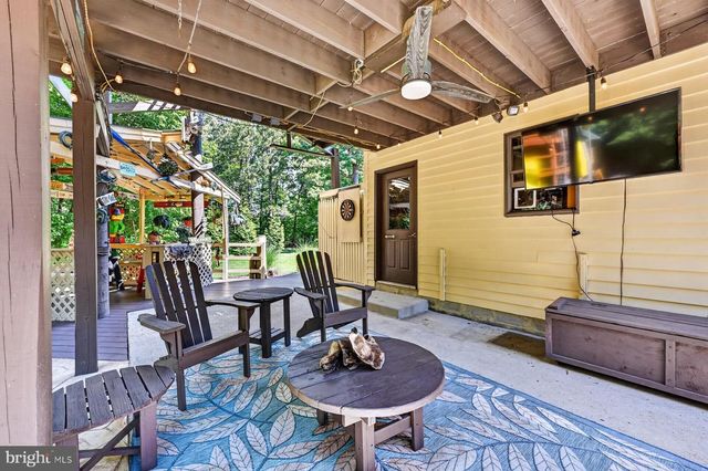 1304 BRYAN POINT RD, Accokeek, MD 20607