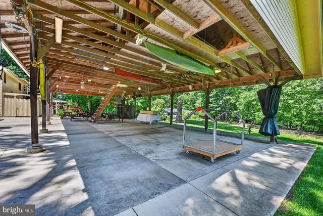 1304 BRYAN POINT RD, Accokeek, MD 20607