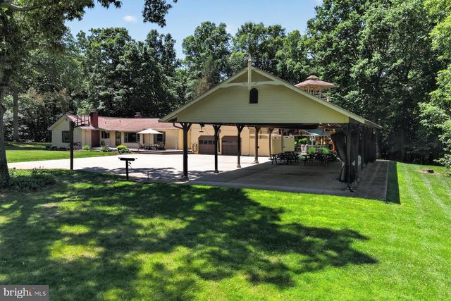 1304 BRYAN POINT RD, Accokeek, MD 20607