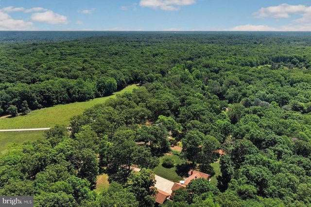 1304 BRYAN POINT RD, Accokeek, MD 20607