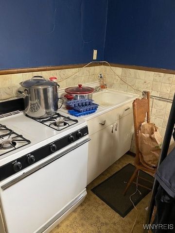 120 Weiss Street, Buffalo, NY 14206