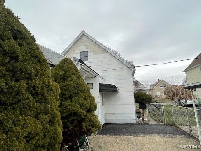 120 Weiss Street, Buffalo, NY 14206