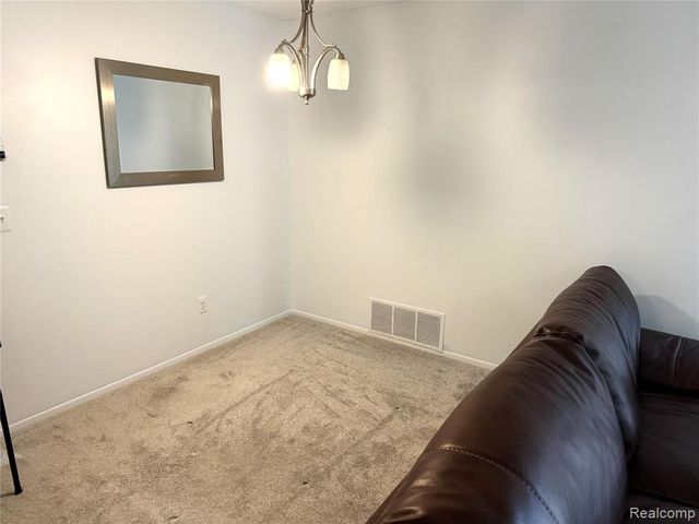 15014 Island Drive, Sterling Heights, MI 48313