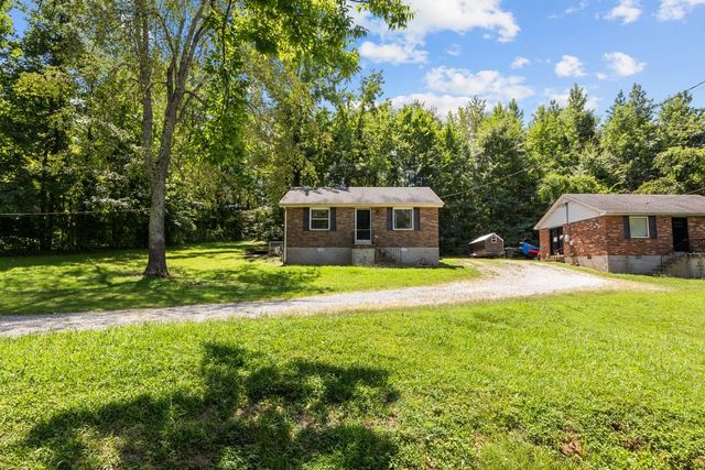133 Schrader Heights Dr, Dickson, TN 37055