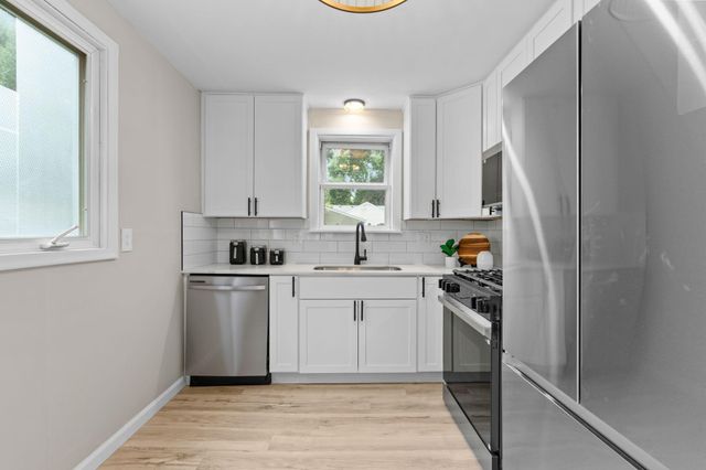 2904 Oregon Avenue S, Saint Louis Park, MN 55426