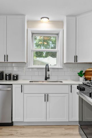 2904 Oregon Avenue S, Saint Louis Park, MN 55426