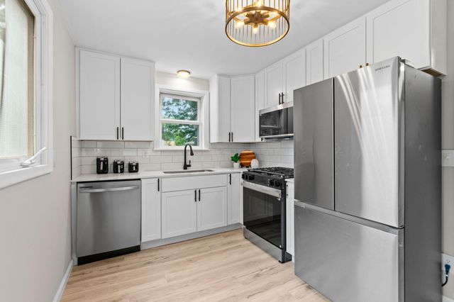 2904 Oregon Avenue S, Saint Louis Park, MN 55426