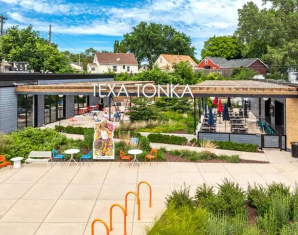 2904 Oregon Avenue S, Saint Louis Park, MN 55426