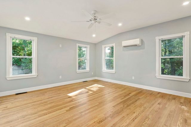 10 Briar Patch Lane, Mashpee, MA 02649