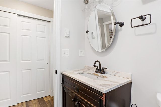 10 Briar Patch Lane, Mashpee, MA 02649