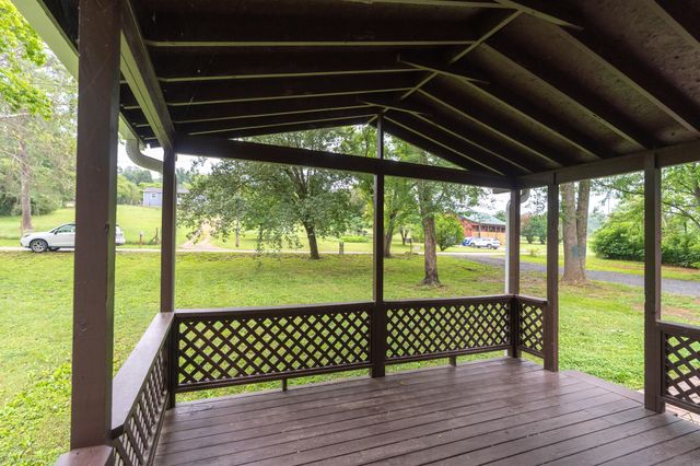 161 Lake Forest Drive, Birchwood, TN 37308