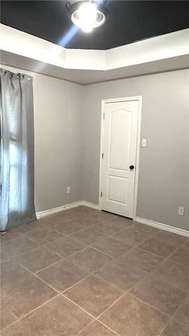 6825 Guinevere St, Corpus Christi, TX 78414
