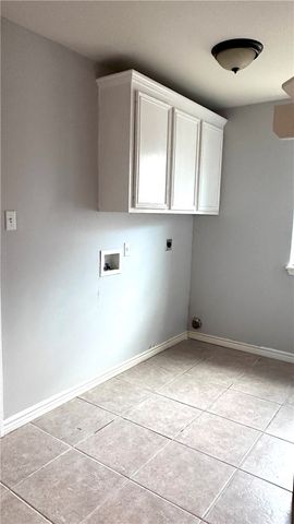 6825 Guinevere St, Corpus Christi, TX 78414