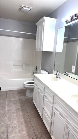 6825 Guinevere St, Corpus Christi, TX 78414