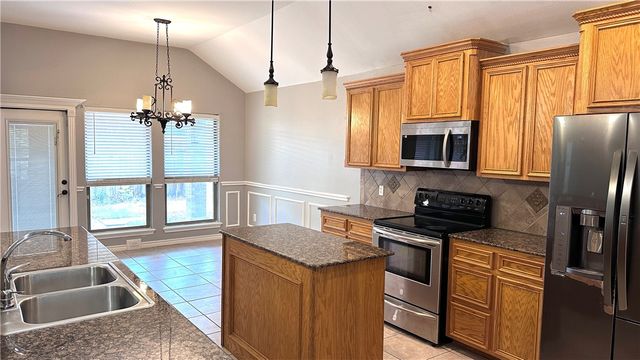 6825 Guinevere St, Corpus Christi, TX 78414