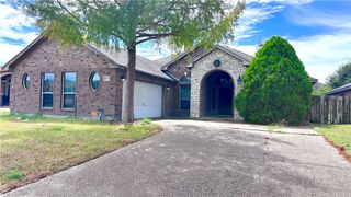 6825 Guinevere St, Corpus Christi, TX 78414
