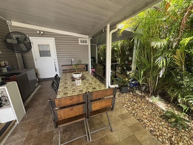 6700 NW 45th Avenue S-7, Coconut Creek, FL 33073
