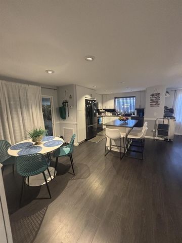 6700 NW 45th Avenue S-7, Coconut Creek, FL 33073