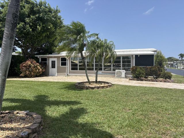 6700 NW 45th Avenue S-7, Coconut Creek, FL 33073