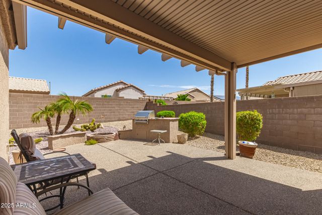 15844 W ARROWHEAD Drive, Surprise, AZ 85374