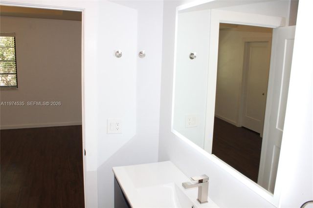 3857 Tree Top Dr 3857, Weston, FL 33332