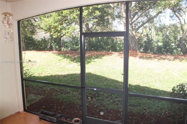 3857 Tree Top Dr 3857, Weston, FL 33332