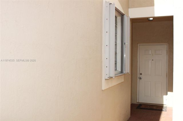 3857 Tree Top Dr 3857, Weston, FL 33332