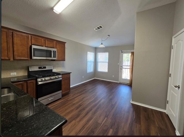 3209 Barksdale DR, Austin, TX 78725