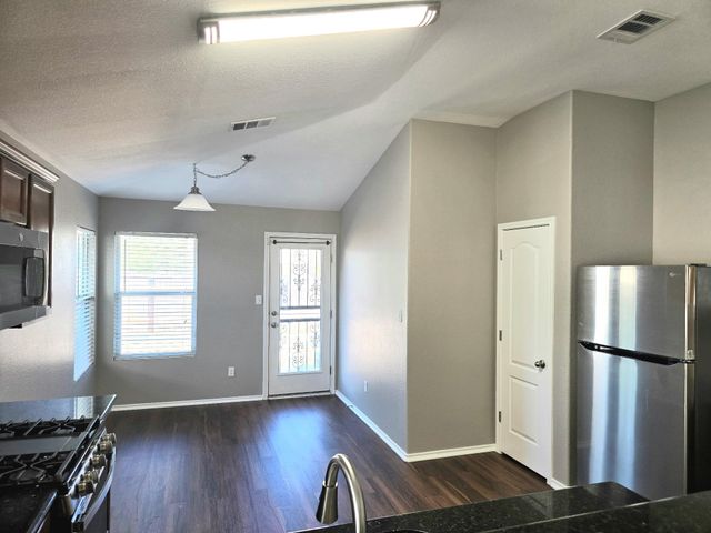 3209 Barksdale DR, Austin, TX 78725