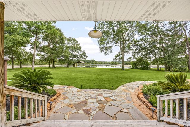 15050 Lake Paula Drive, Willis, TX 77318