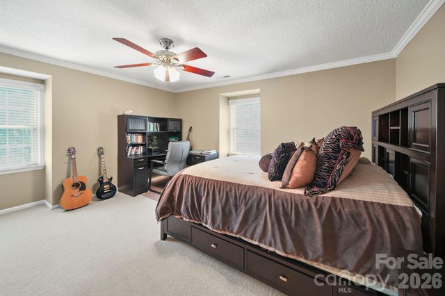 200 Keyhole Court, Cramerton, NC 28032