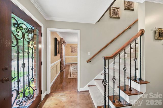 200 Keyhole Court, Cramerton, NC 28032