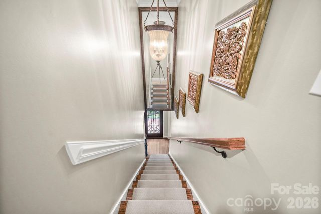 200 Keyhole Court, Cramerton, NC 28032