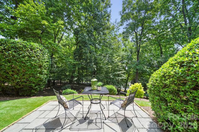200 Keyhole Court, Cramerton, NC 28032