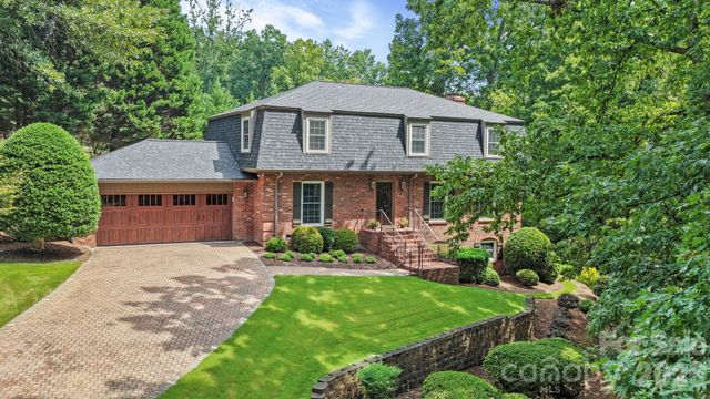 200 Keyhole Court, Cramerton, NC 28032
