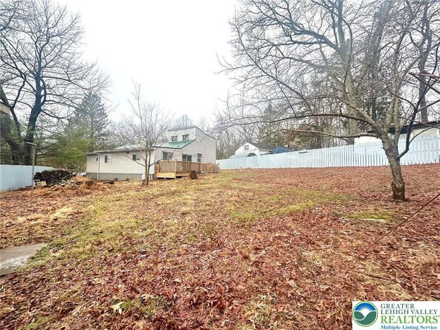 204 Shawnee Drive, Middle Smithfield Twp, PA 18302