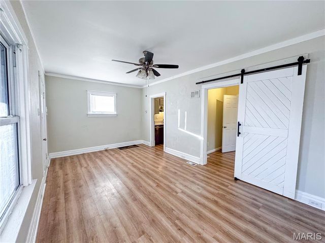 6935 Pernod Avenue, St Louis, MO 63139