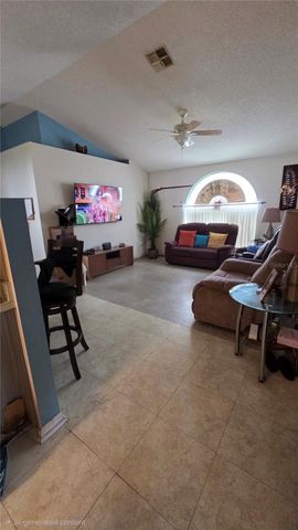 36 BRADFORD COURT, Kissimmee, FL 34758