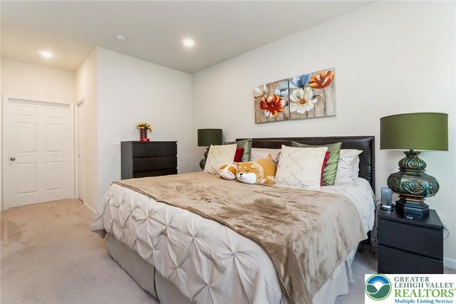 3697 Cottage Drive, Bethlehem City, PA 18020