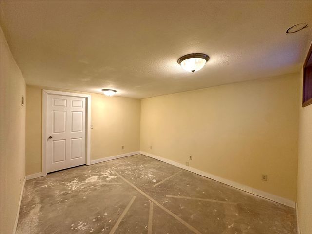 605 8th Avenue, Marion, IA 52302