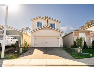 1006 S VIEW Dr, Molalla, OR 97038