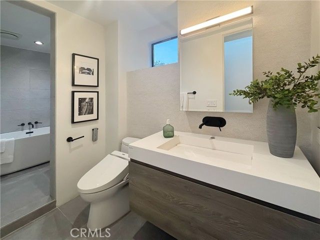 9844 Wanda Park, Beverly Hills, CA 90210